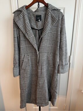 Forever 21 Monochrome Houndstooth Trench Coat